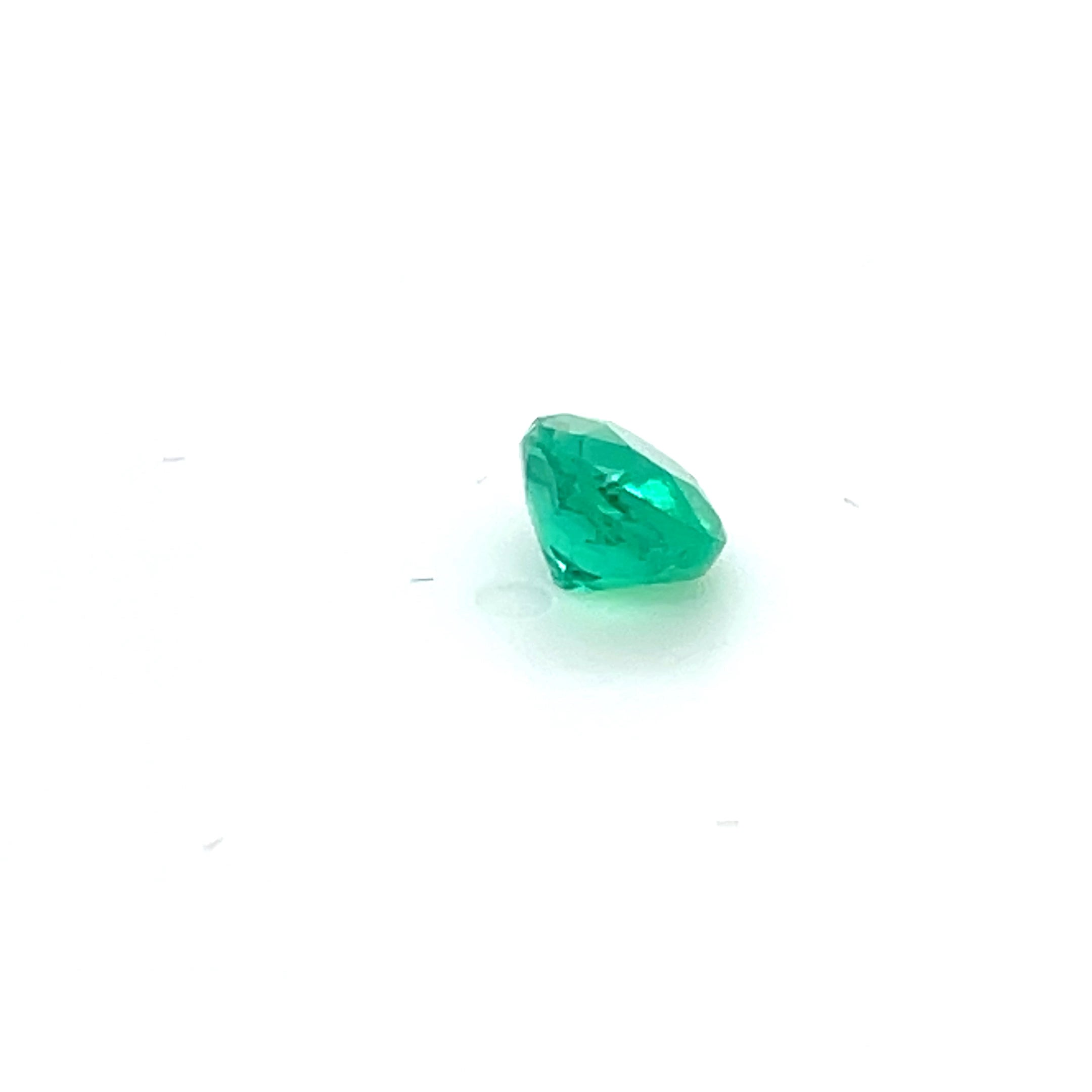 0.95 ct Oval Cut Colombian Emerald